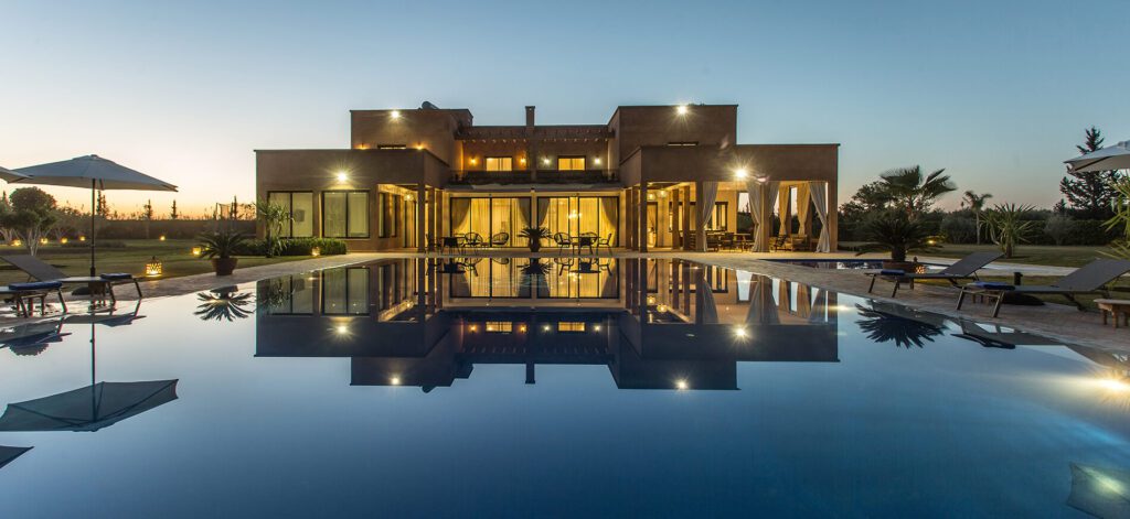 Ultra luxury vacation villa pool Marrakech